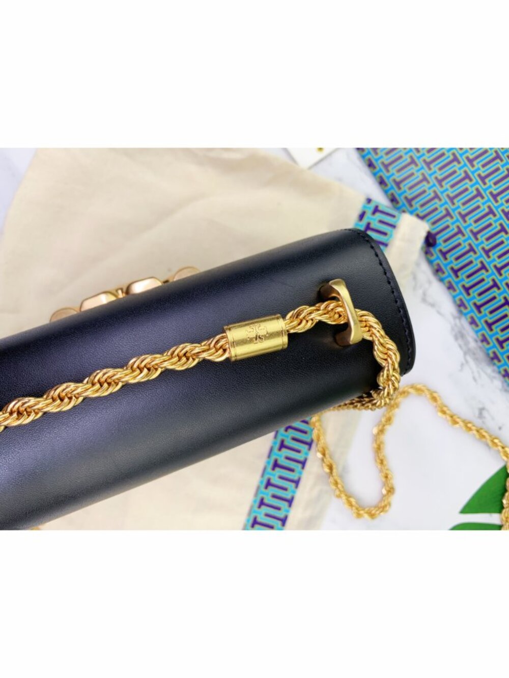 Tory Burch Eleanor Small Bag - Picture 3 of 9